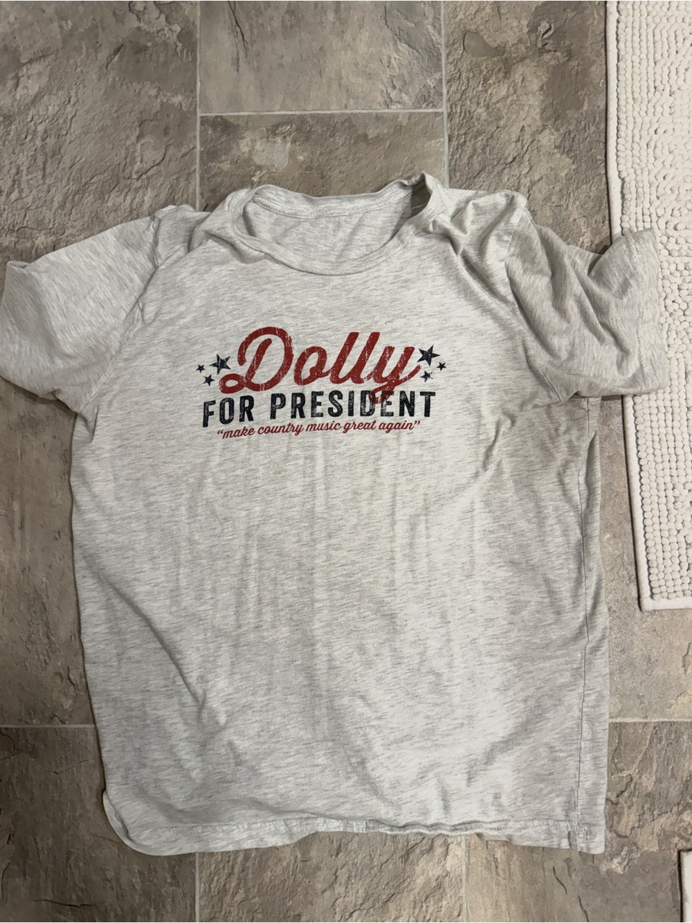 Dolly Tee